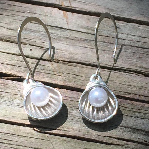 Seashell Drop Earrings - Picture 2 of 3